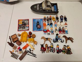 Lote Playmobil Policía y Caballeros
