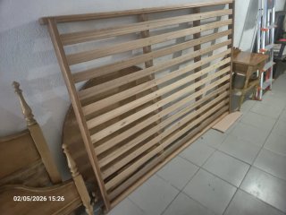 Dormitorio madera clásico