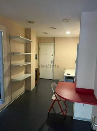 Local comercial en alquiler en Benalúa en Alicante