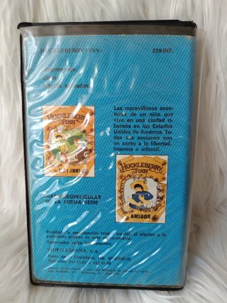 VHS Huckleberry Finn (Español)
