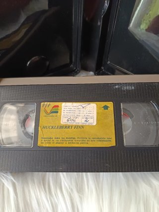 VHS Huckleberry Finn (Español)