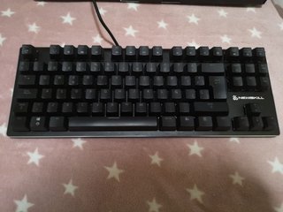 Newskill Serike TKL Teclado Gaming Mecánico RGB.