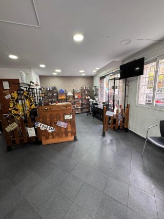 Traspaso barbería alquilar 320€