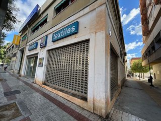 Local comercial en alquiler en Carranque - Haza Cuevas en Málaga