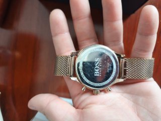 Reloj Hugo Boss Negro y Dorado