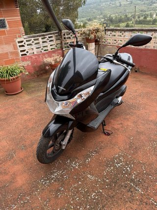 Honda PCX 125 Negra