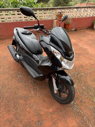 Honda PCX 125 Negra