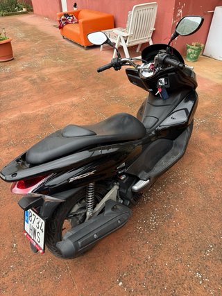 Honda PCX 125 Negra
