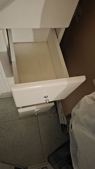 Mueble de baño con lavabo y mármol
