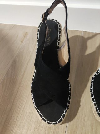 Sandalias cuña negras