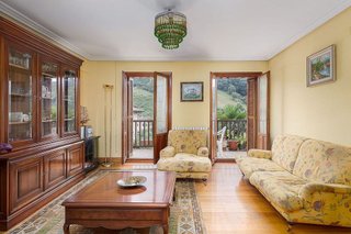 Casa adosada en venta en Zizurkil