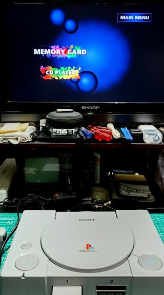 Consola Sony PS1 + 2 mandos + 2 pistolas + memoria