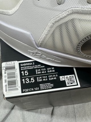 Nike Sabrina 2 Blancas y Turquesa