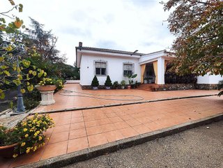 Chalet en venta en PAU 2-600 en Puertollano