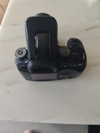 Sony Alpha 100 DSLR + Bolsa + 4 Cartões
