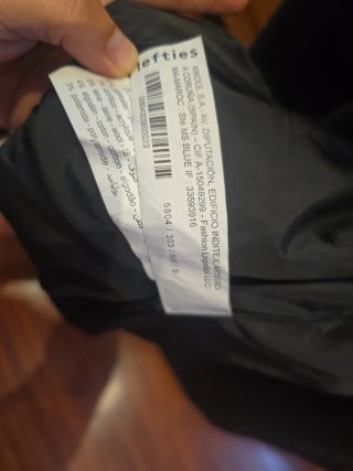 Abrigo Lefties Negro Talla S
