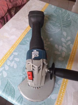 Radial GWS 18V-10 EC Bosch