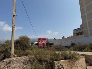 Terreno en venta en Roquetas Centro en Roquetas de Mar
