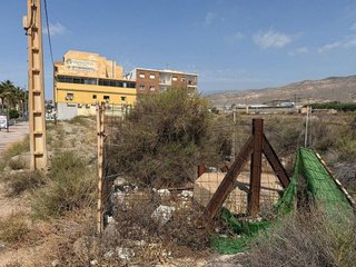 Terreno en venta en Roquetas Centro en Roquetas de Mar