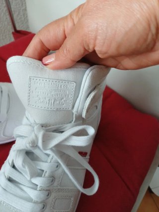 Zapatillas Levis Blancas