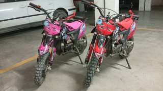 Mini Moto ROAN 49cc 2T Rosa y otra roja Nuevas
