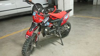 Mini Moto ROAN 49cc 2T Rosa y otra roja Nuevas