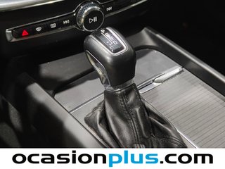 Volvo XC60 D4 Momentum Auto 140 kW (190 CV)