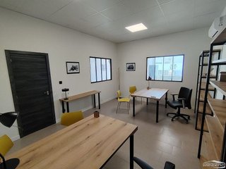 Oficina en alquiler en Lucena