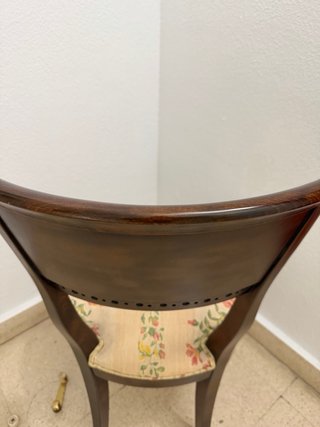 Silla colonial madera oscura floral