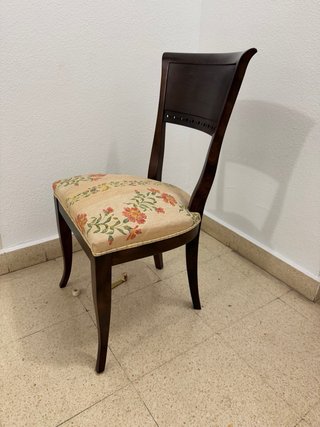 Silla colonial madera oscura floral