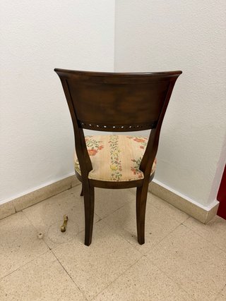 Silla colonial madera oscura floral