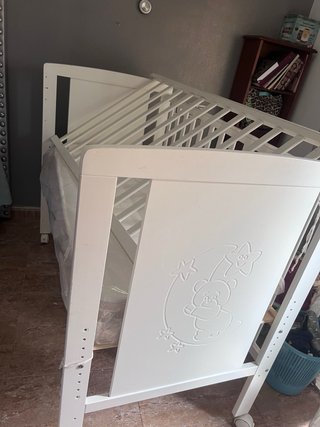 Cuna bebé blanca como nueva