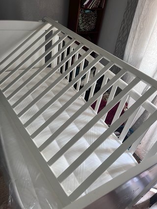 Cuna bebé blanca como nueva