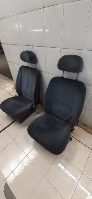 Asientos Delanteros Ford Orion 1600CLX