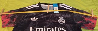 Camiseta deportiva con Dragón.