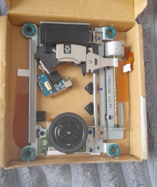 PlayStation 2 Slim SCPH-77004