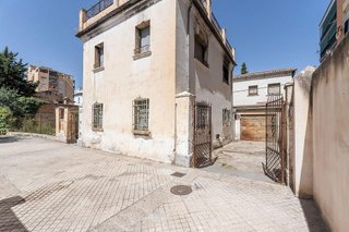 Terreno en venta en Barrio de Zaidín en Granada