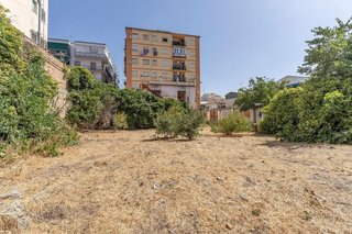 Terreno en venta en Barrio de Zaidín en Granada