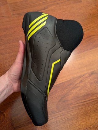 NUEVAS Zapatillas SHIMANO RW5 talla 46