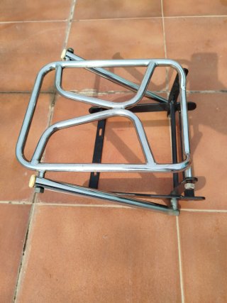 Portaequipaje Vespino Cromado y Negro