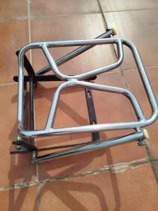 Portaequipaje Vespino Cromado y Negro