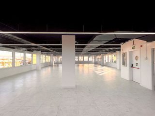 Oficina en alquiler en Castillejos en Madrid