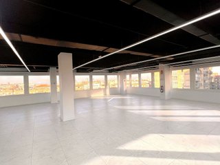 Oficina en alquiler en Castillejos en Madrid
