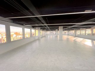 Oficina en alquiler en Castillejos en Madrid