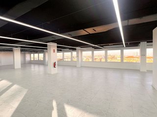 Oficina en alquiler en Castillejos en Madrid