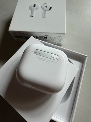 Estuche de Carga AirPods 4.