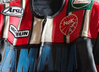 Chaqueta Moto Vintage Yamaha Negra Roja talla M