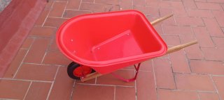 Carretilla de juguete para niños