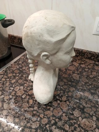 Busto de yeso figura infantil