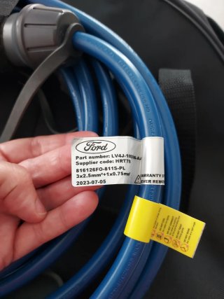 Cable carga coche eléctrico original Ford y funda